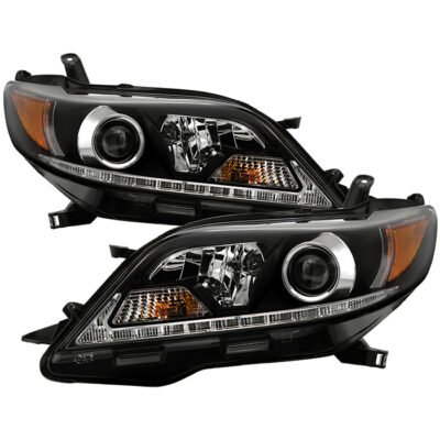 ( Spyder Signature ) Fits Toyota Sienna 15-19 (SE XE models only) Projector Headlights - Halogen Model Only ( Not Compatible with Xenon/HID Model ) - DRL LED - Low Beam-H7(Included) ; High Beam-H1(Included) ; Signal-7440NA(Included) - Black