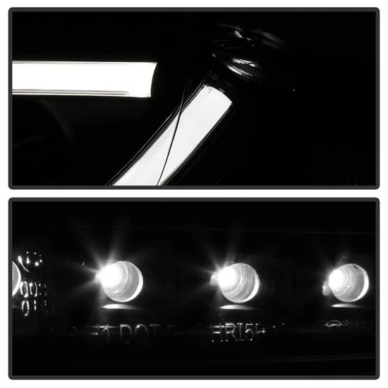 Fits ( Spyder Signature ) Audi A4 06-08 Projector Headlights - Halogen Model Only ( Not Compatible with Xenon/HID Model )( Will Not Fit Convertible ) - Light Tube - DRL - Black - High H1 (Included) - Low H1 (Included) - Image 3