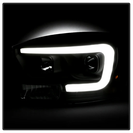 Fits ( Spyder Signature ) Dodge Ram 1500 06-08 / Ram 2500/3500 06-09 Version 2 Projector Headlights - Light Bar DRL - Black - Image 4