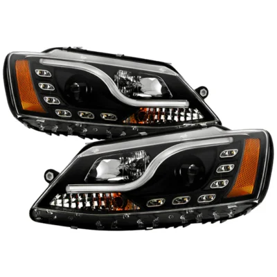 Fits ( Spyder Signature ) Volkswagen Jetta 11-14 Projector Headlights - Halogen Model Only ( Not Compatible With Xenon/HID Model )/Only fits sedan models Light Tube DRL - Black - High H1 (Included) - Low H7 (Included)