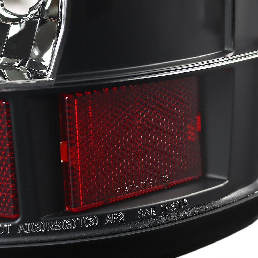 Fits 2000-2006 Chevrolet Suburban/Tahoe GMC Yukon/Yukon XL LED Tail Lights (Matte Black Housing/Clear Lens) - Image 4